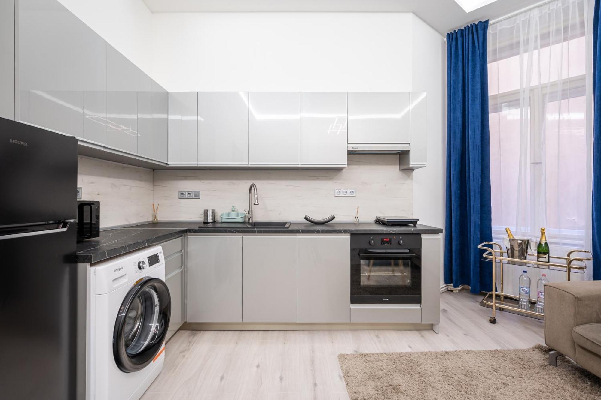 Myelegance Downtown Apartment Free Parking Будапеща Екстериор снимка